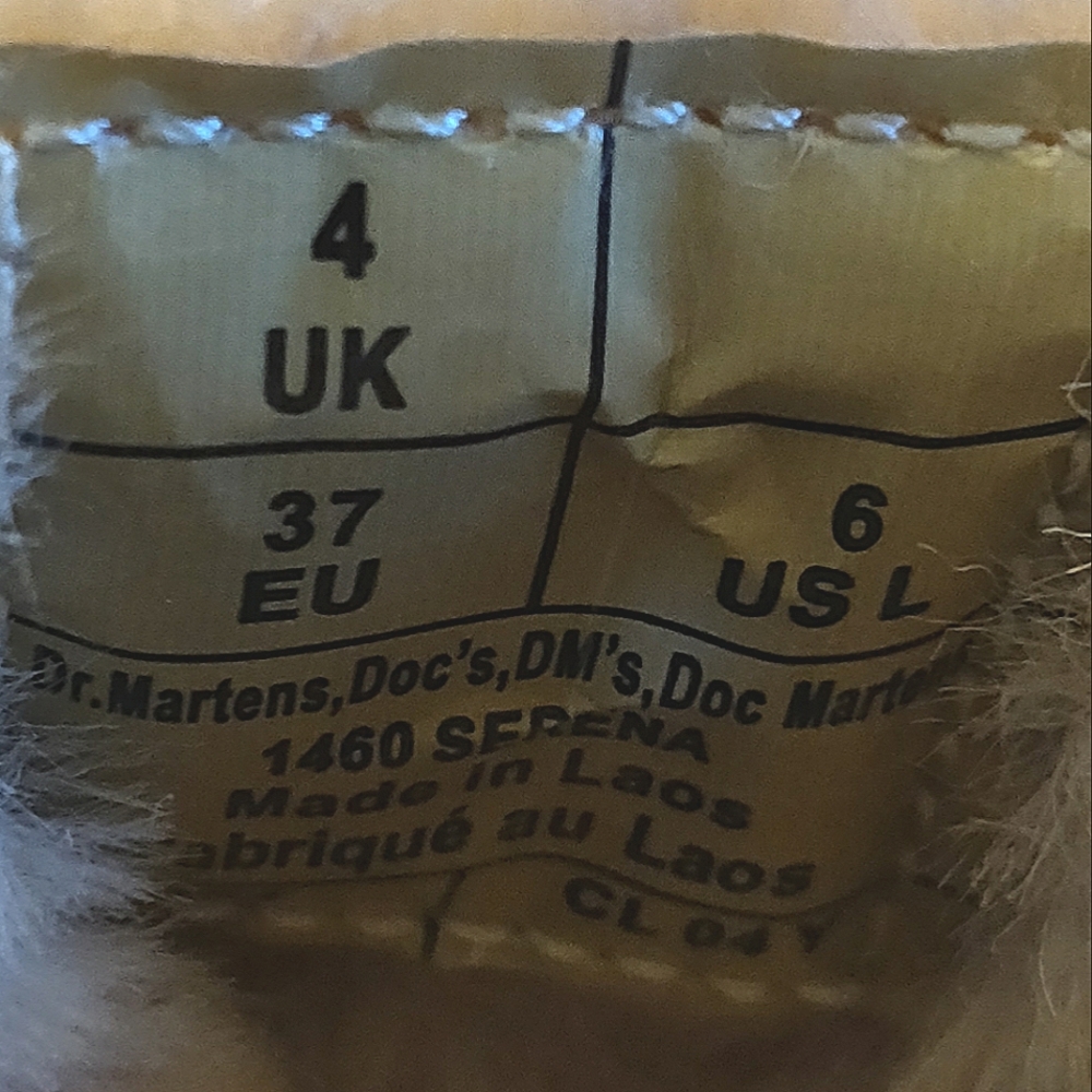 Dr. Martens 1460 8-Eye Serena Boot - Saddle Tan. Size 6 - Picture 11 of 15
